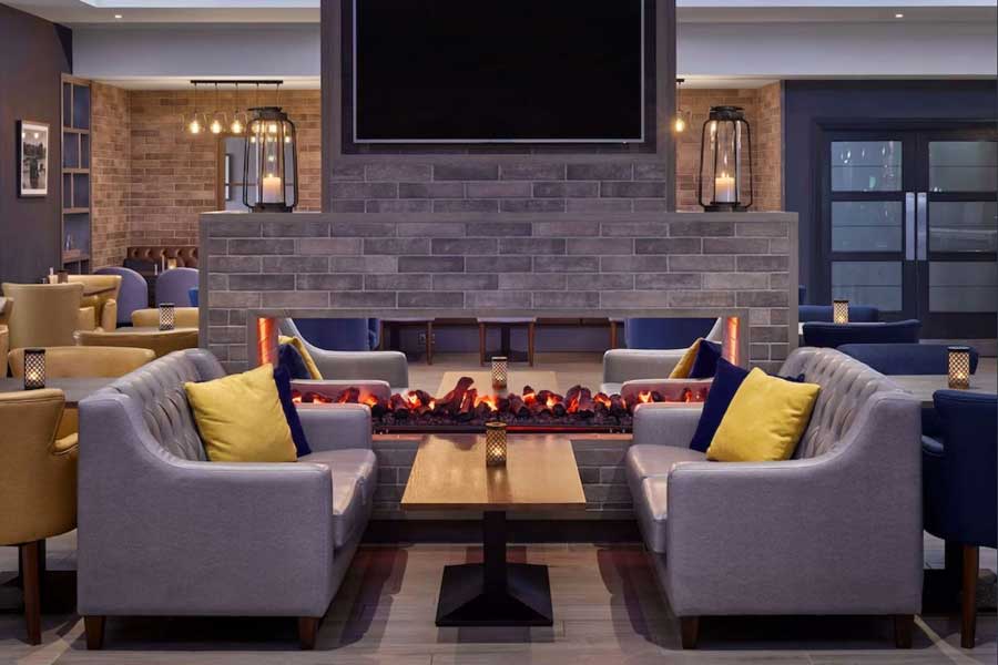 Waves Bar Radisson Blu Hotel & Spa, Sligo