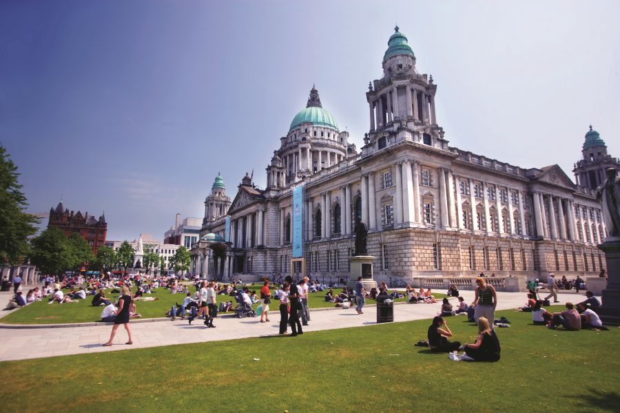 Belfast City Hall autorondreis Ierland Game of Thrones