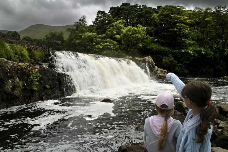 Aasleagh Falls autorondreis Ierland luxe