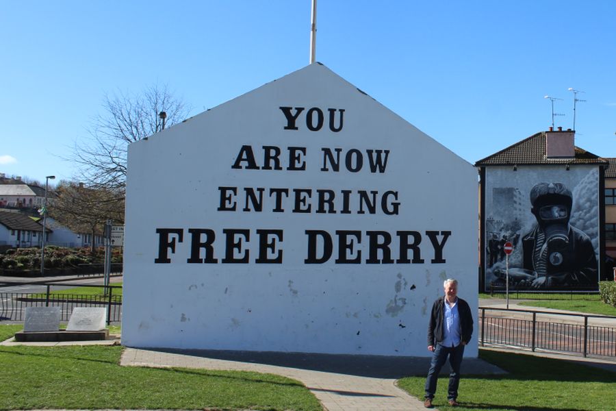 Derry murals autorondreis Ierland luxe