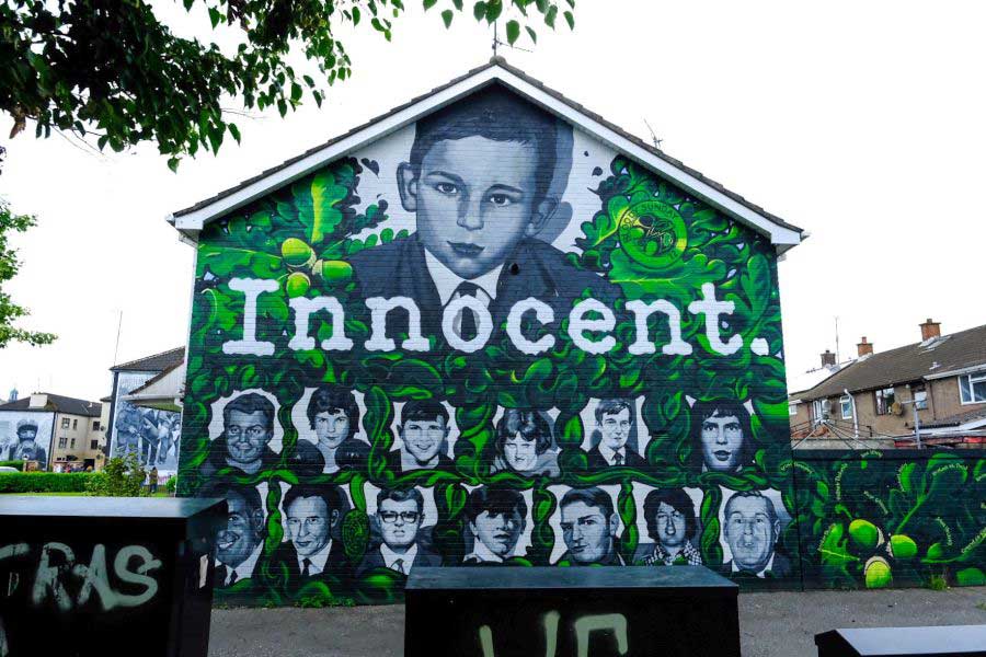 Murals in Derry City Murals in Derry City