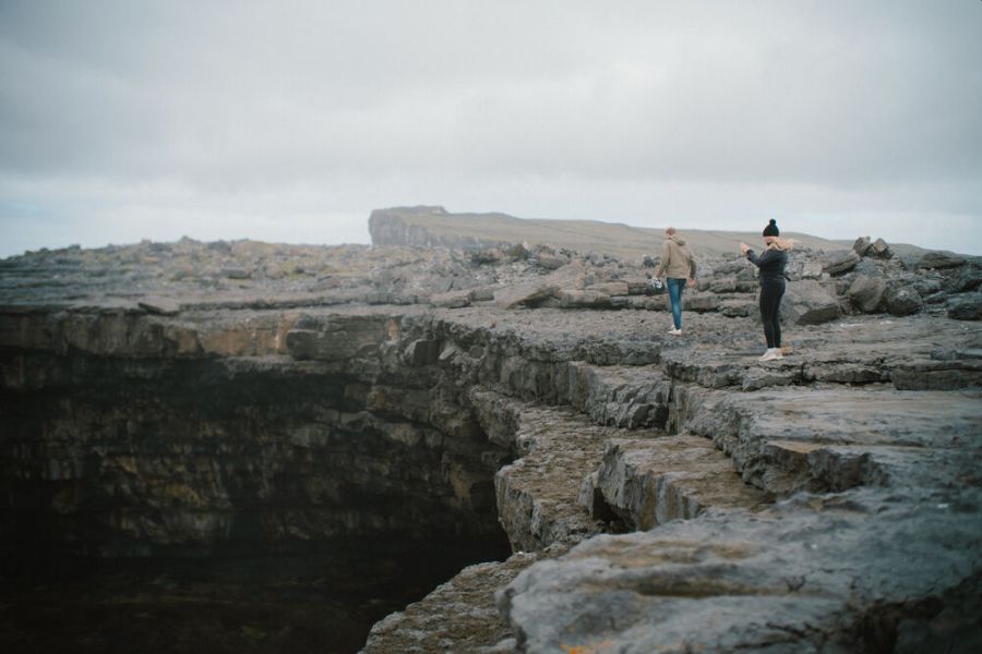 Grove kustlijn Burren Ierland