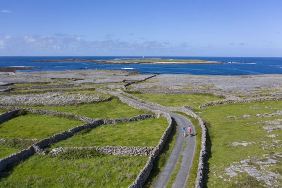Kalkstenen muren Aran Islands