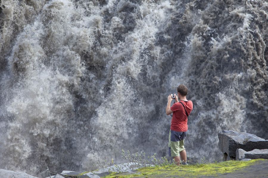 Dettifoss waterval, busrondreis IJsland