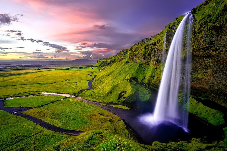 Seljalandsfoss waterval, busrondreis IJsland