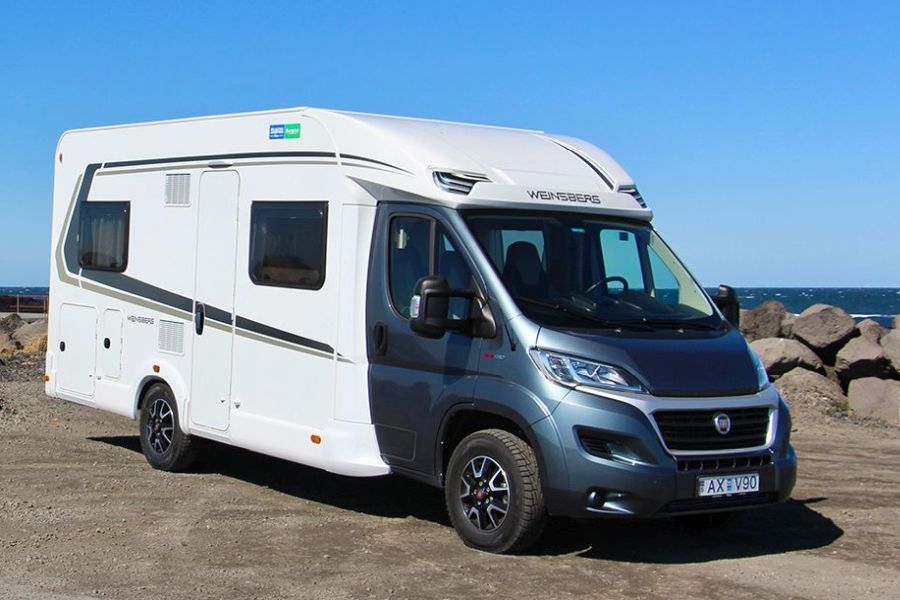 Campers & motorhomes IJsland Europcar