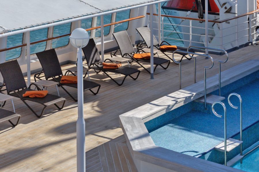 Rondom IJsland per expeditie cruiseschip