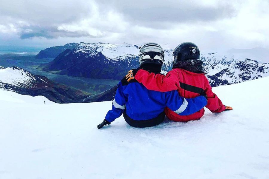 Sneeuwscootertocht Vatnajokull Gletsjer