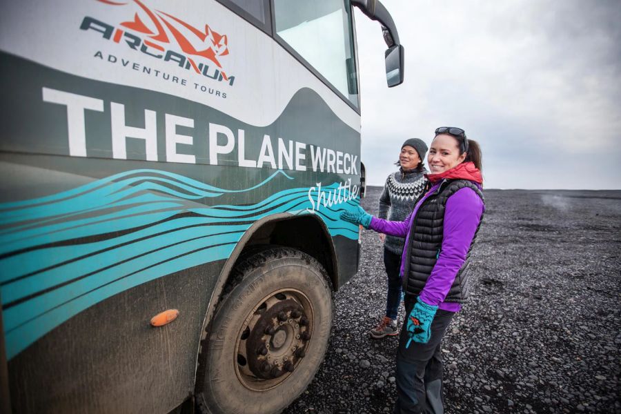 Shuttlebus Vliegtuigwrak Solheimasandur