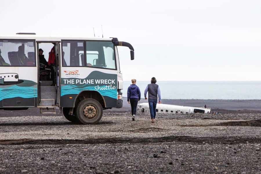 Shuttlebus Vliegtuigwrak Solheimasandur