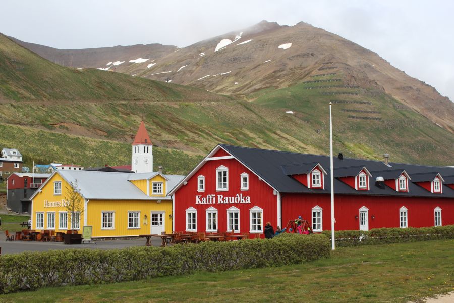 The Arctic Coastline & Siglufjördur vanuit Akureyri