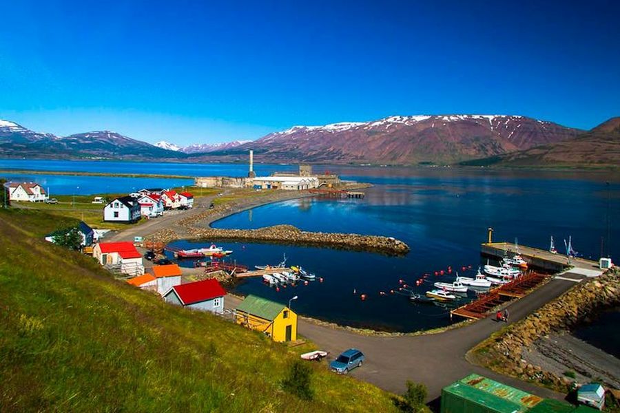 The Arctic Coastline & Siglufjördur vanuit Akureyri