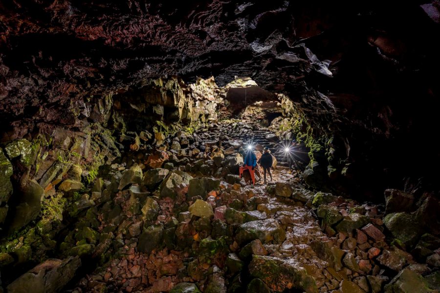 De Lava Tunnel Raufarholshellir