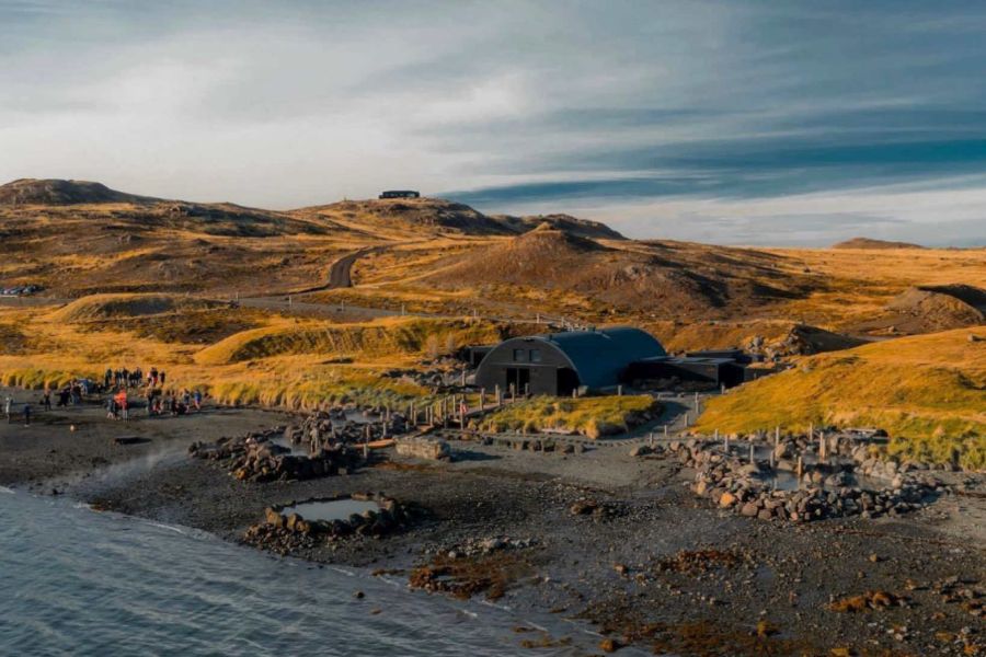 Hvammsvik Hot Springs - Mosfellsbaer