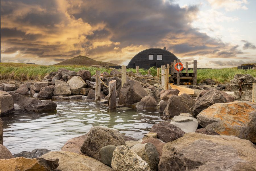 Hvammsvik Hot Springs - Mosfellsbaer