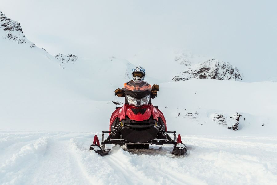 Golden Circle Tour Super Truck Sneeuwscootertocht