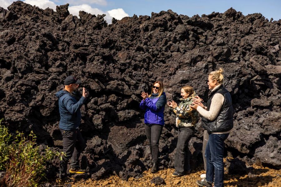 Volcano Shuttle bus naar nieuwe lavavelden Grindavik