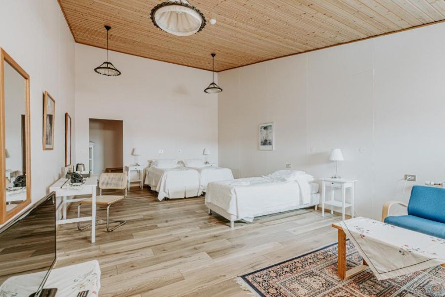 Narfastadir Guesthouse, Laugar