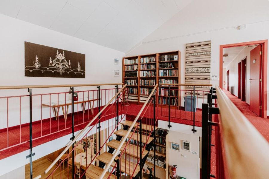 Narfastadir Guesthouse, Laugar