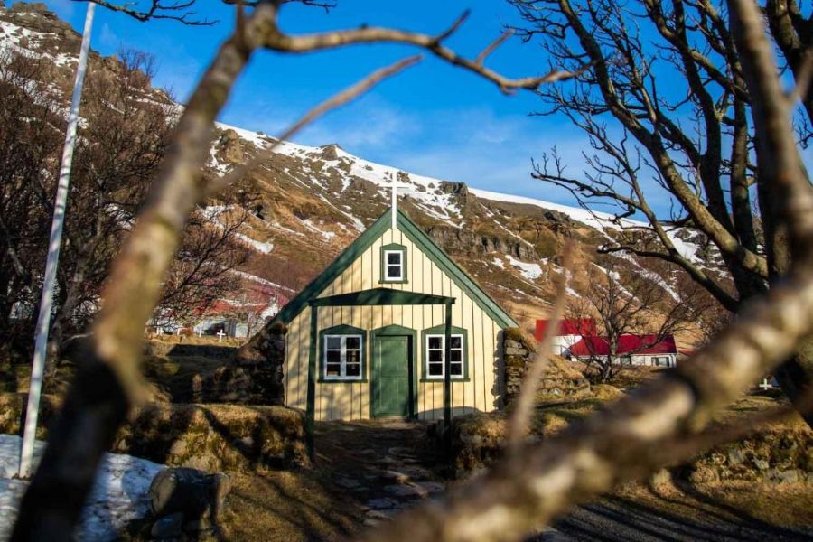 Hof Adventure Hotel, Oraefi