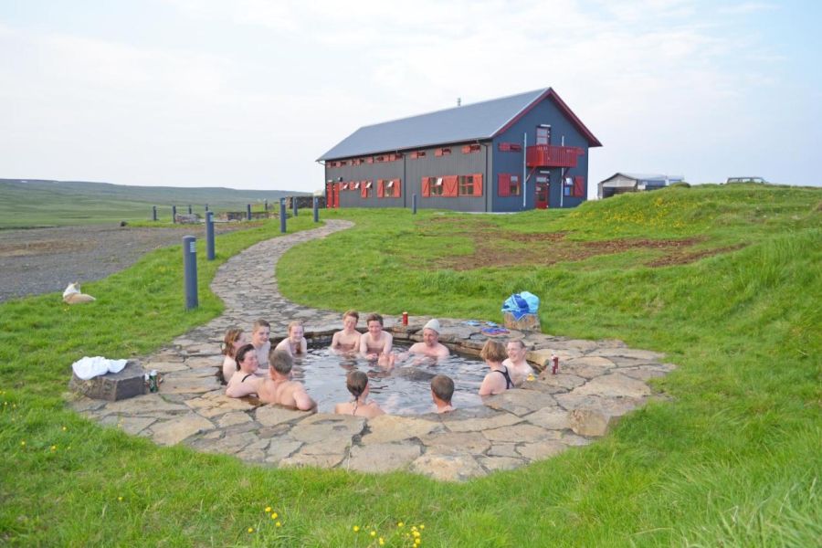 Laugarfell Highland Hostel, Laugarfell