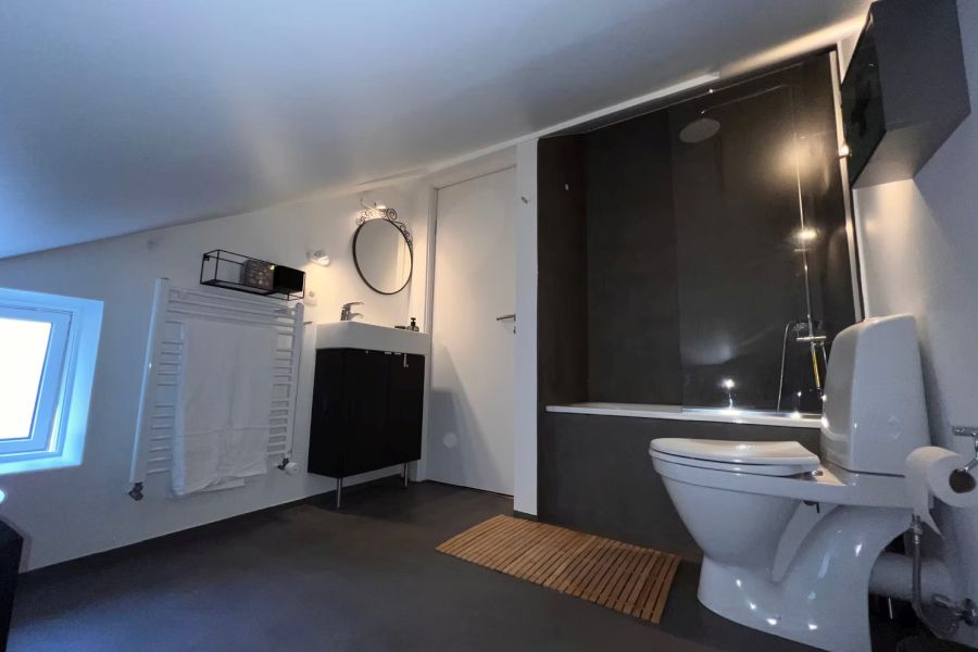 Torg Guesthouse & Apartments - Akureyri