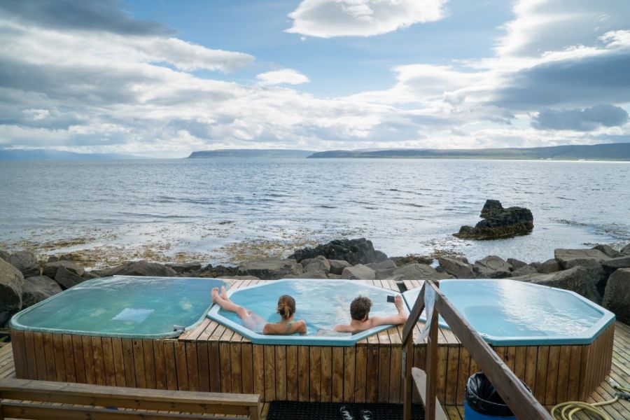 Drangsnes hot tubs Westfjorden IJsland