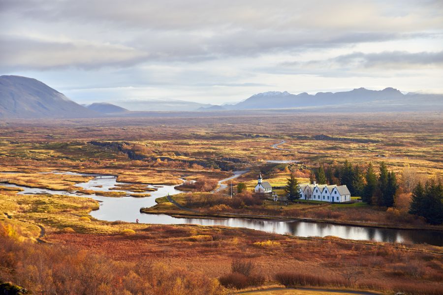 Uitzicht over Thingvellir National Park in IJsland