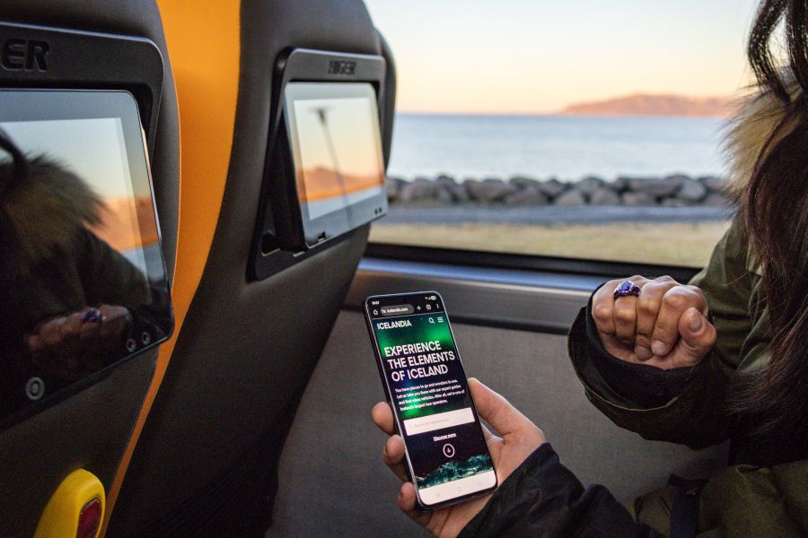 FlyBus transfers Keflavik Airport - Reykjavik