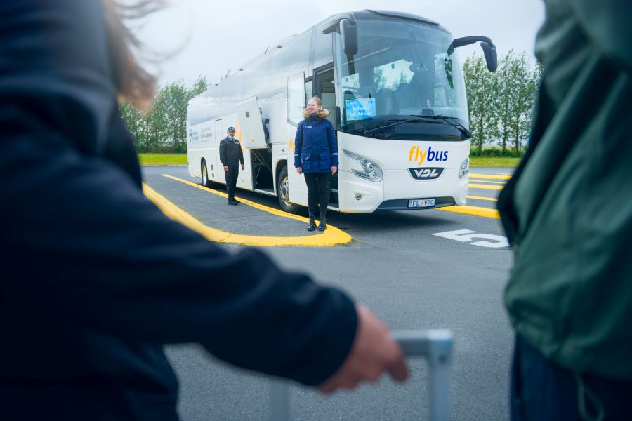 FlyBus transfers Keflavik Airport - Reykjavik