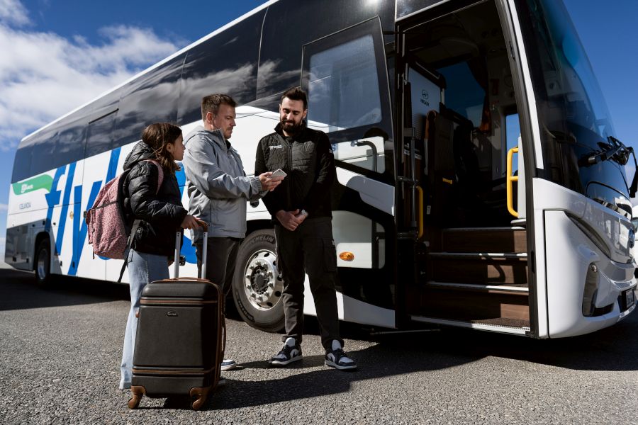 FlyBus transfers Keflavik Airport - Reykjavik