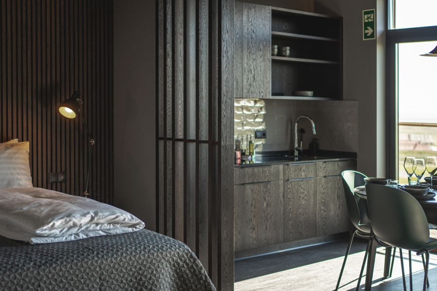 Black Beach Suites, Vik