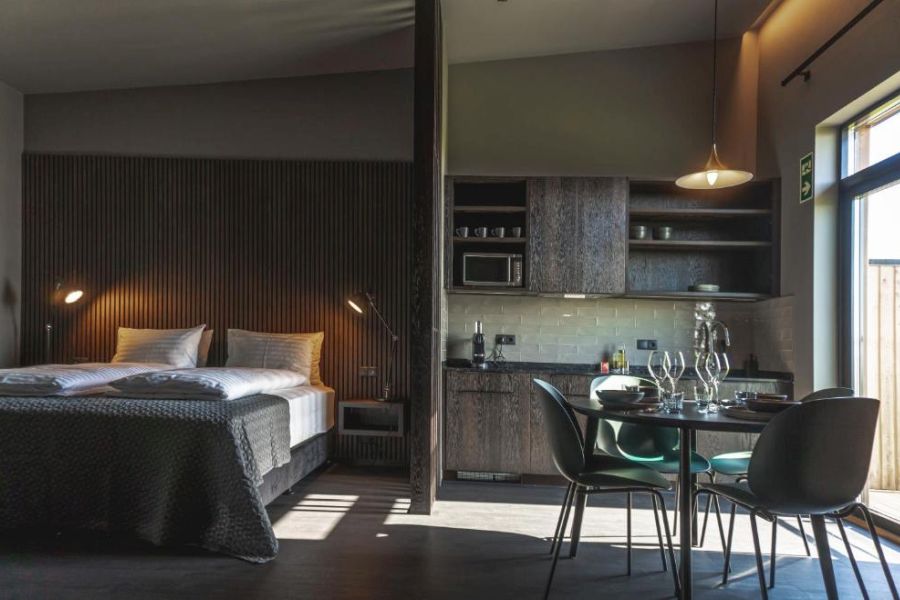 Black Beach Suites, Vik