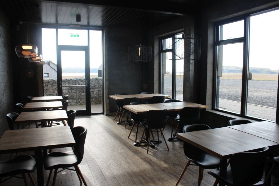 Black Beach Suites, Vik