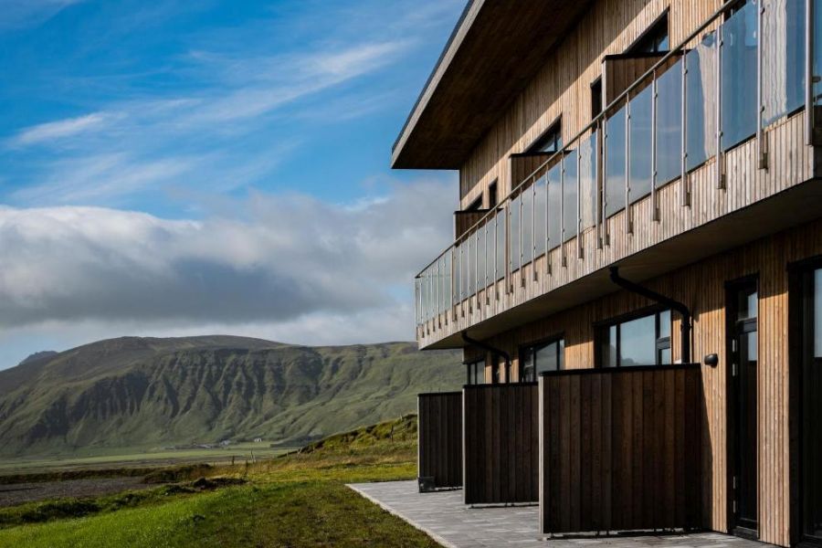 Black Beach Suites, Vik