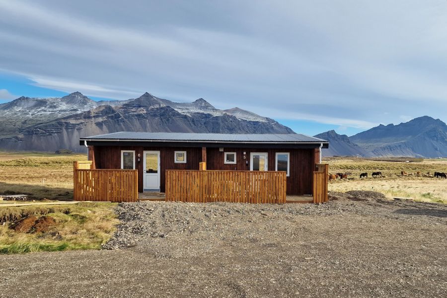 Aurora Cabins, Höfn