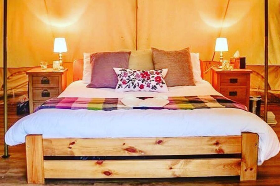 Farmhouse Glamping Tents - Vik