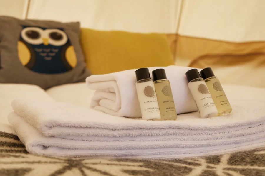 Farmhouse Glamping Tents - Vik