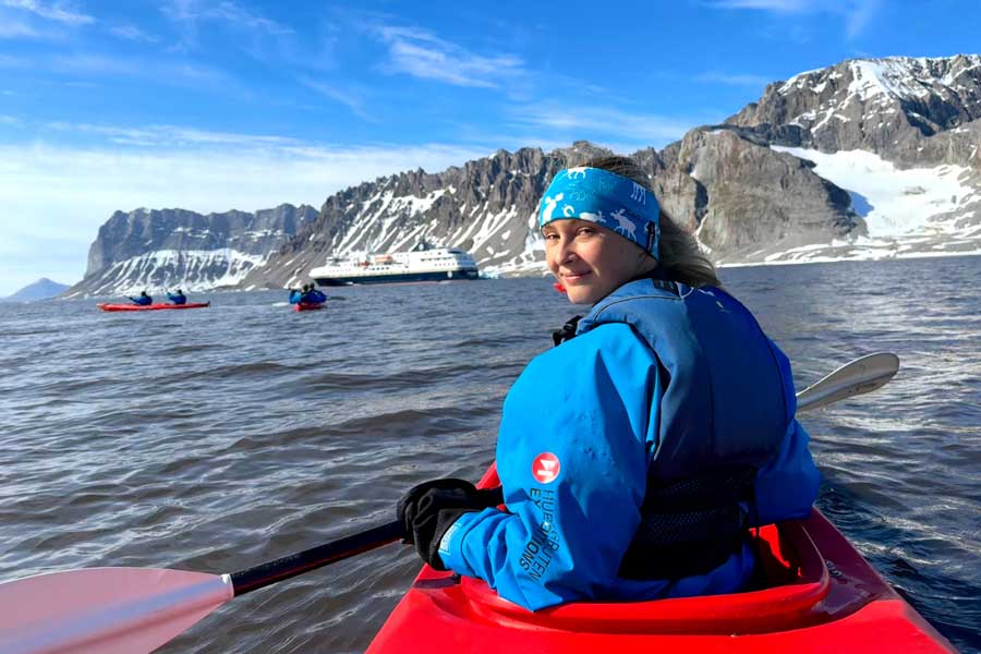 Kajakken tijdens HX Expeditie Spitsbergen