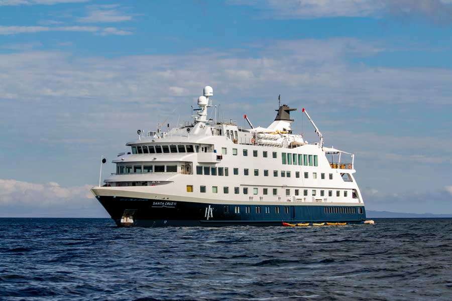MS Santa Cruz II bij de Galapagos Eilanden