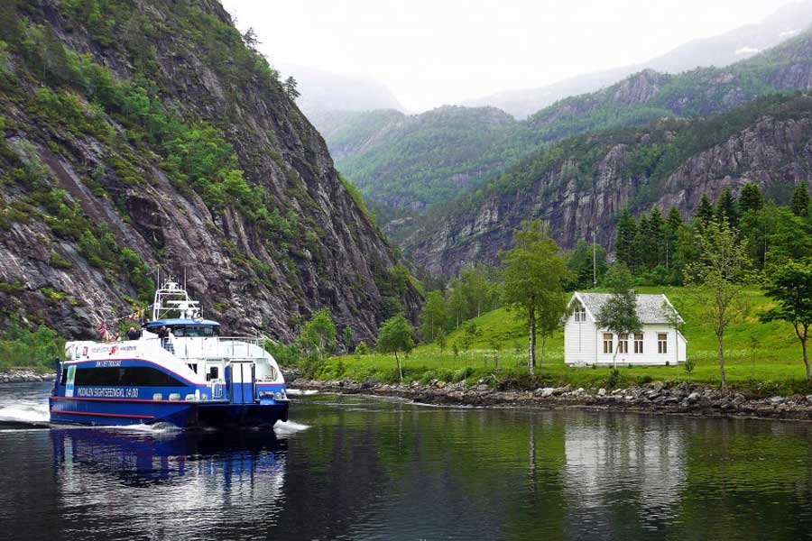 Fjordcruise van Bergen naar Mostraumen