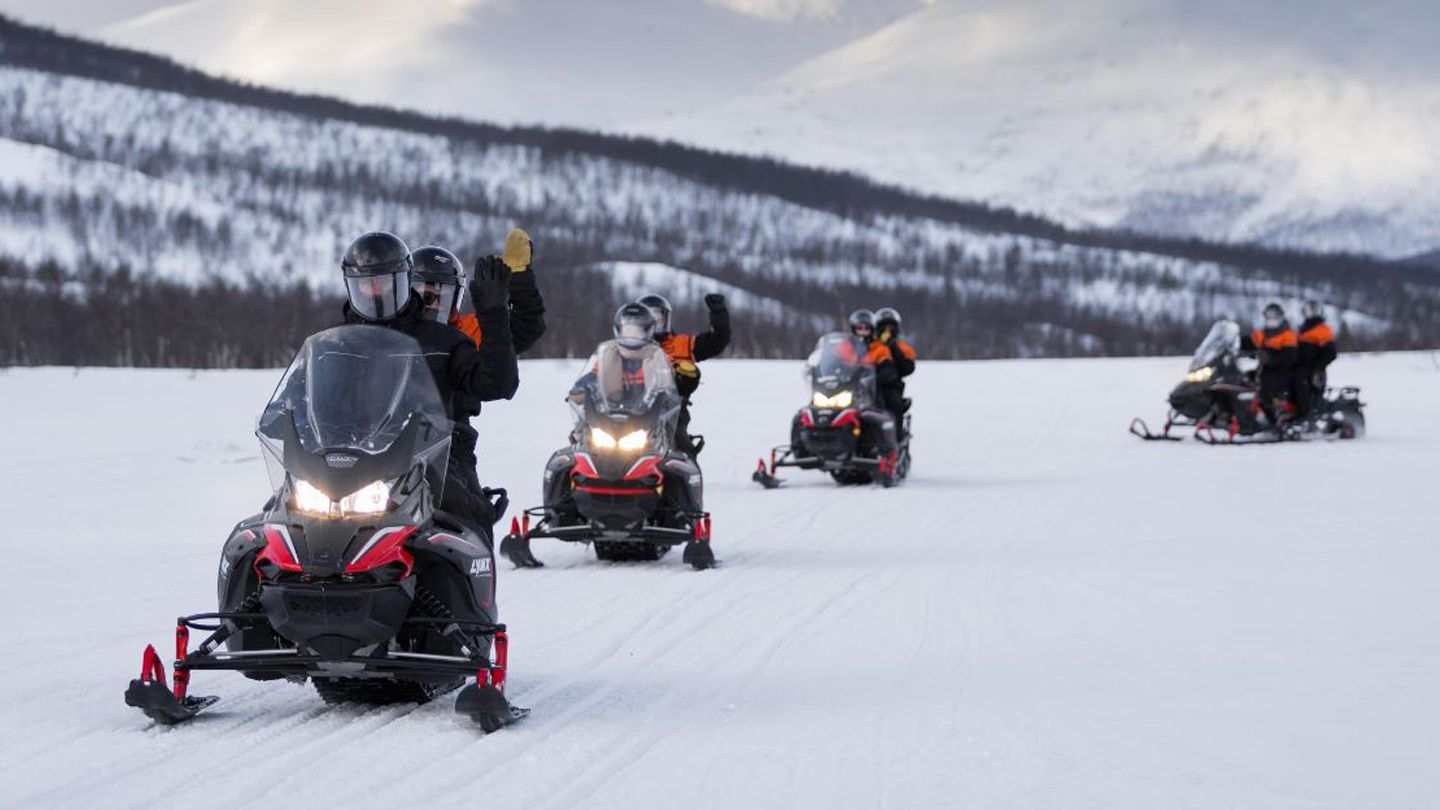 Tromsø Sneeuwscootersafari bij Camp Tamok afbeelding 1