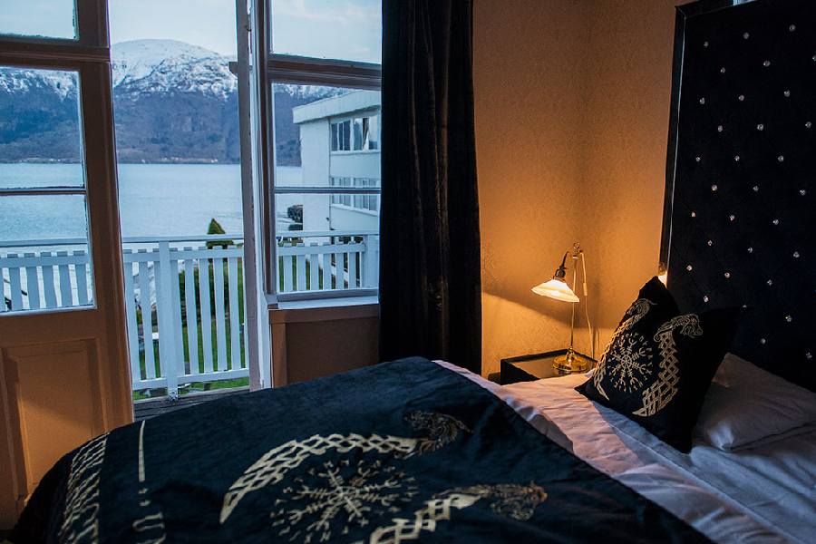 Leikanger Fjordhotel
