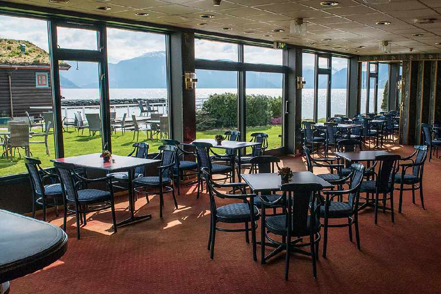 Leikanger Fjordhotel