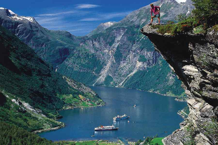 8-Daagse flydrive hotelrondreis beroemde fjorden van Noorwegen 2023