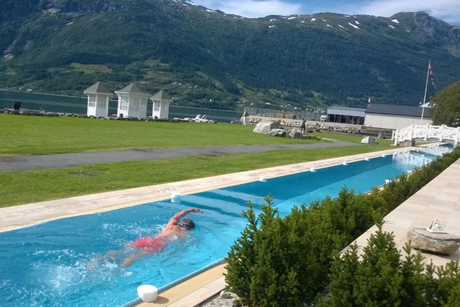 Zwembad hotel Ullensvang