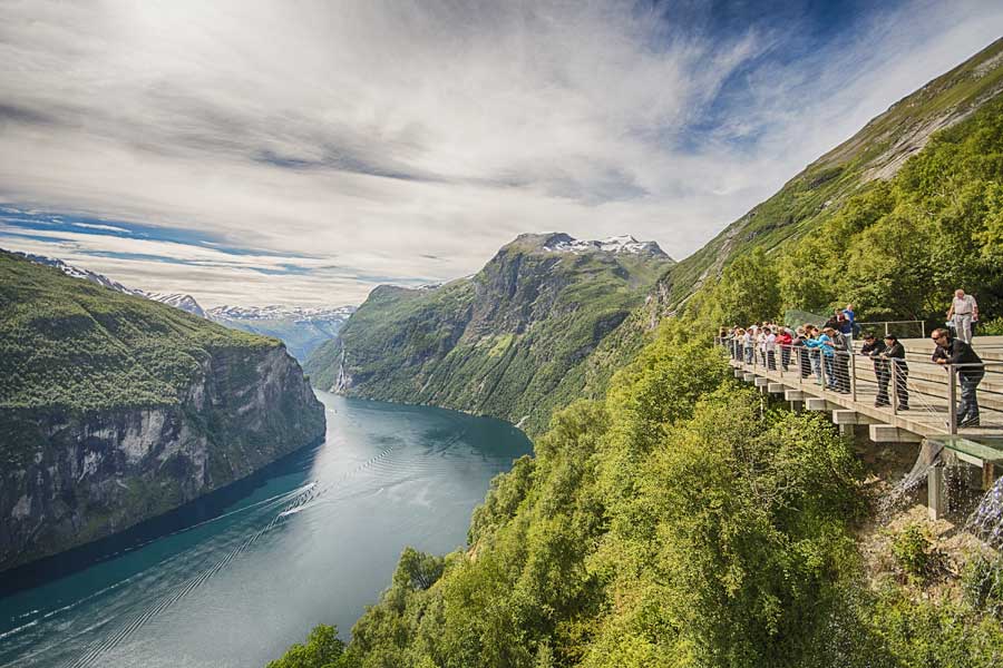 2B Geiranger met Trollstigen (01jun - 31aug)