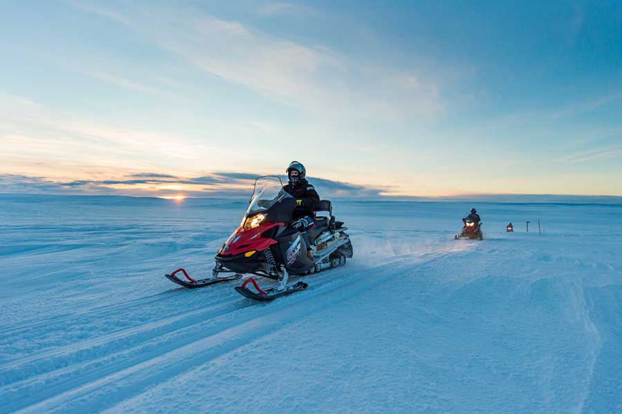 Hurtigruten excursie sneeuwscootertocht in het poolgebied met BBI Travel