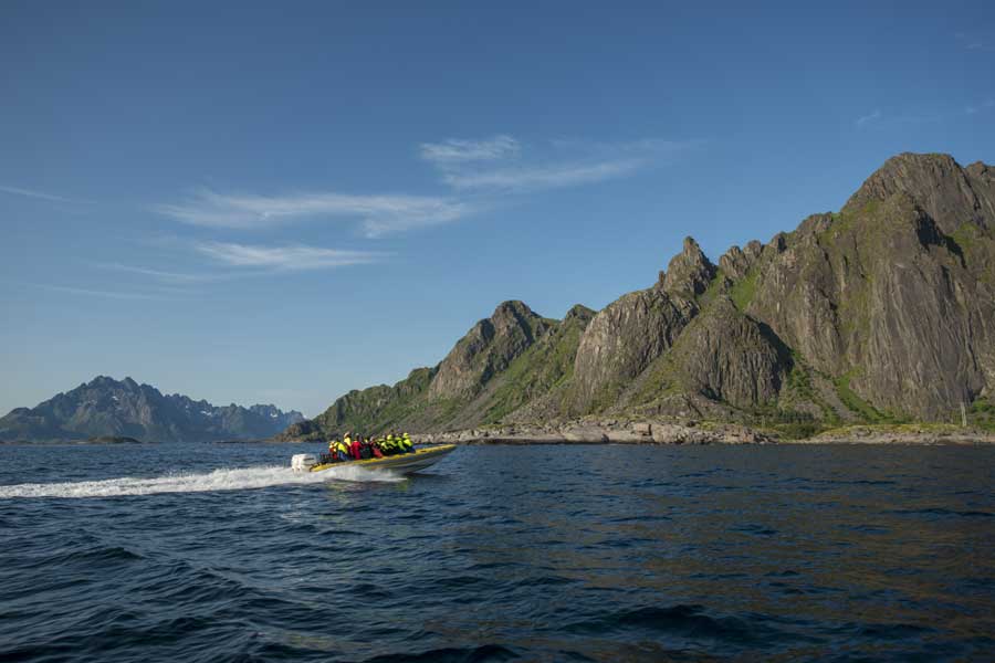 Hurtigruten excursie RIB-avontuur op de Lofoten met BBI Travel