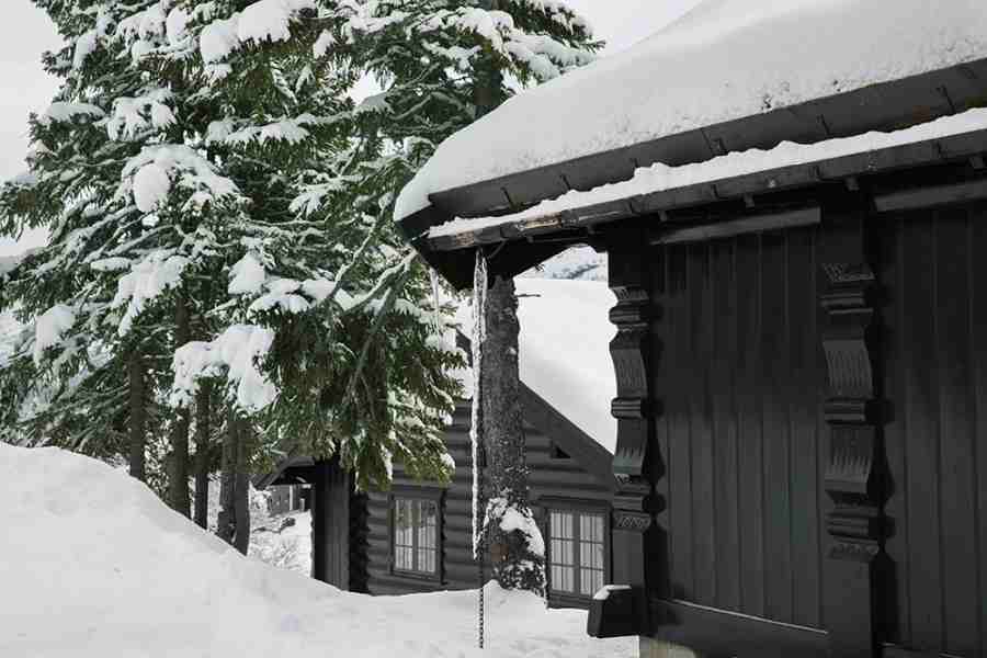 Gaustablikk Fjellhytter in een dik pak sneeuw